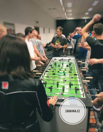 stolní fotbálek XXL až pro 8 hráčů